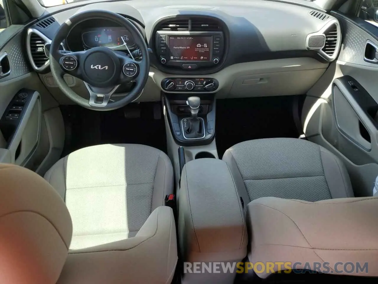 8 fotografías del automóvil dañado KNDJ23AU0R7911774 KIA SOUL 2024