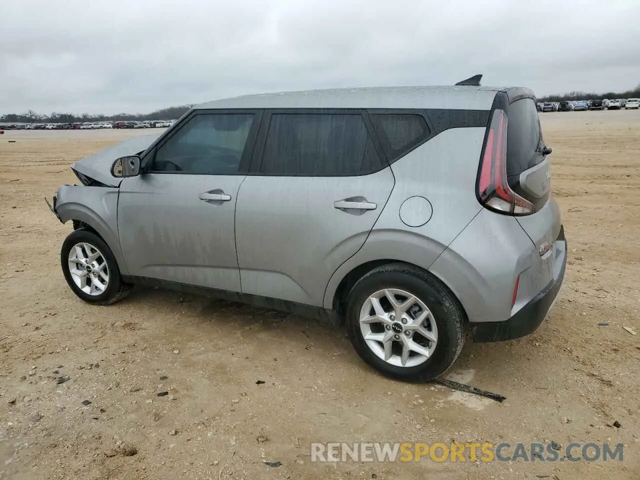 2 fotografías del automóvil dañado KNDJ23AU0R7921334 KIA SOUL 2024