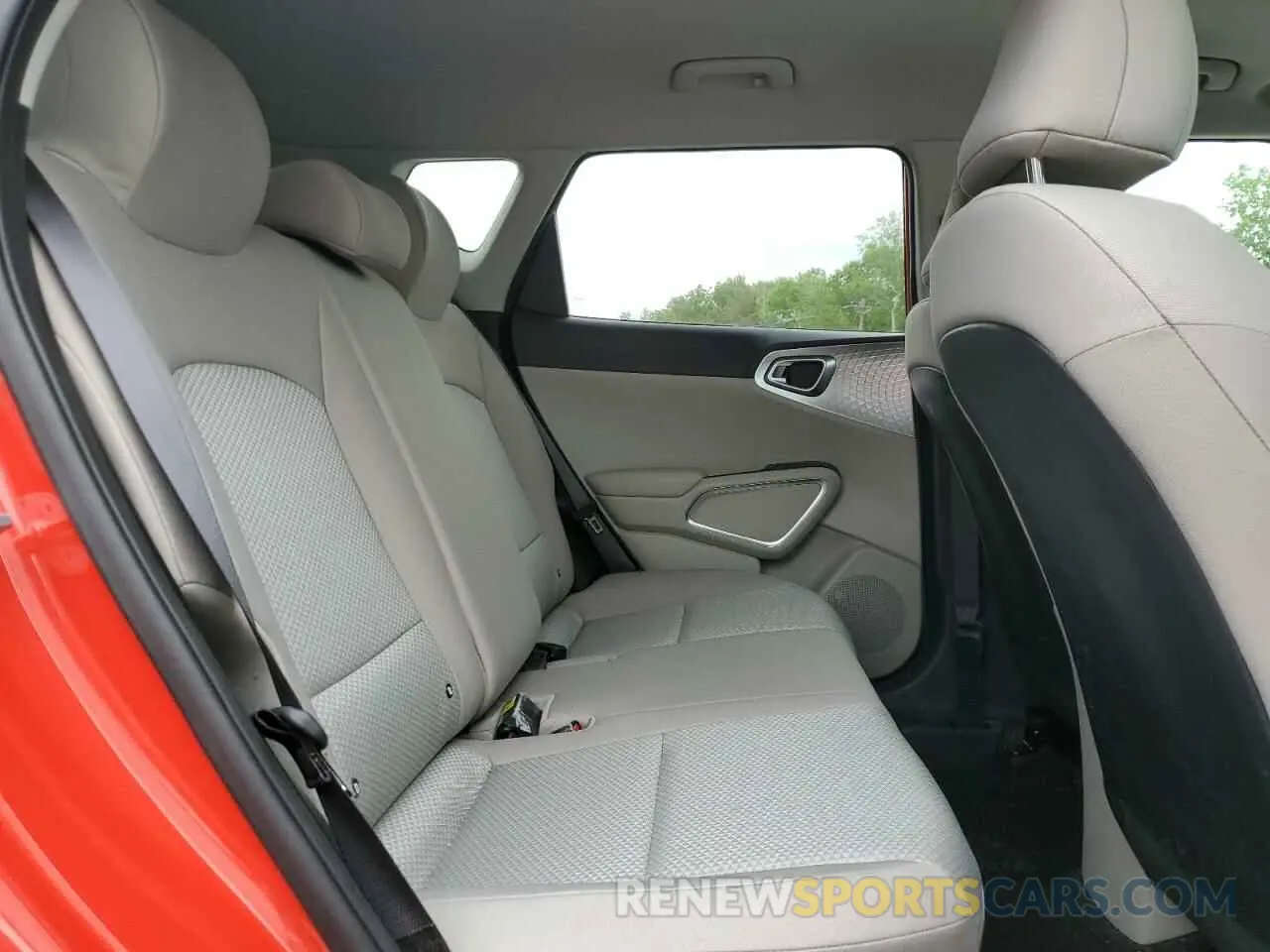 10 fotografías del automóvil dañado KNDJ23AU1R7221810 KIA SOUL 2024