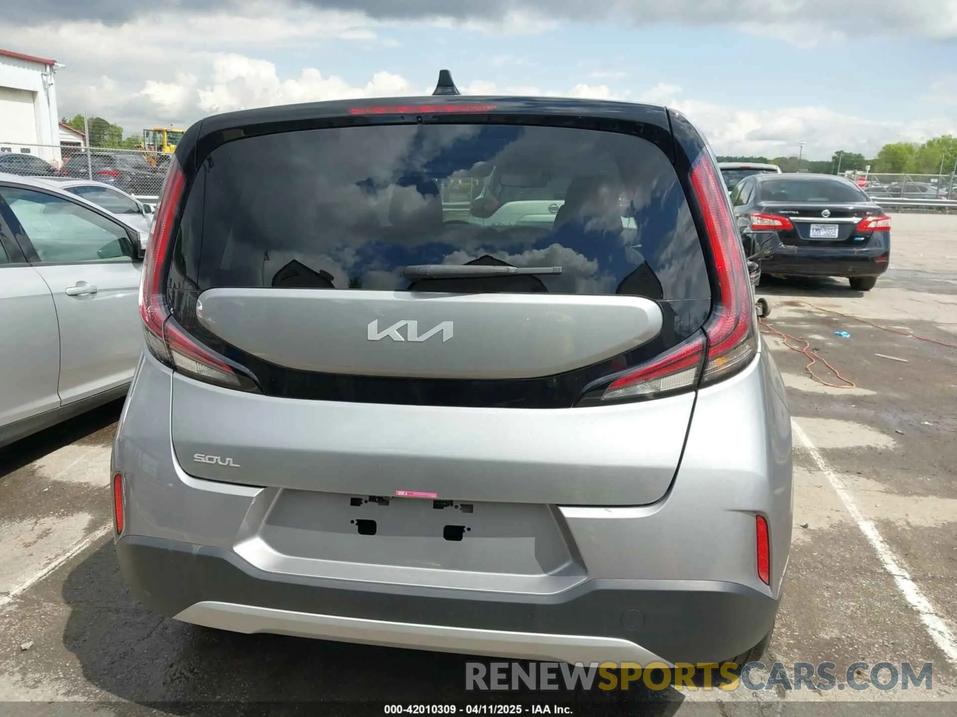 16 fotografías del automóvil dañado KNDJ23AU1R7917180 KIA SOUL 2024