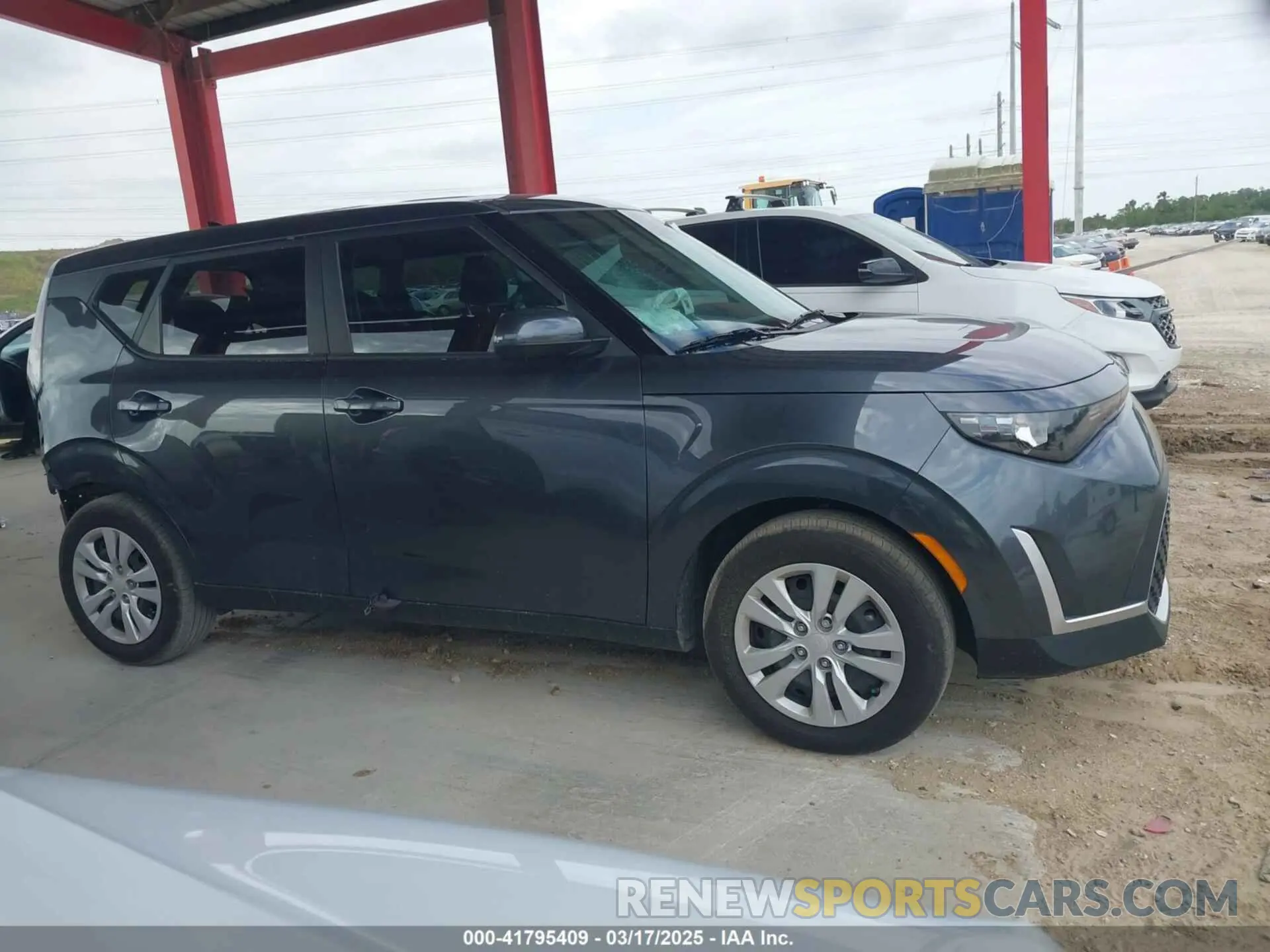 14 fotografías del automóvil dañado KNDJ23AU1R7919964 KIA SOUL 2024