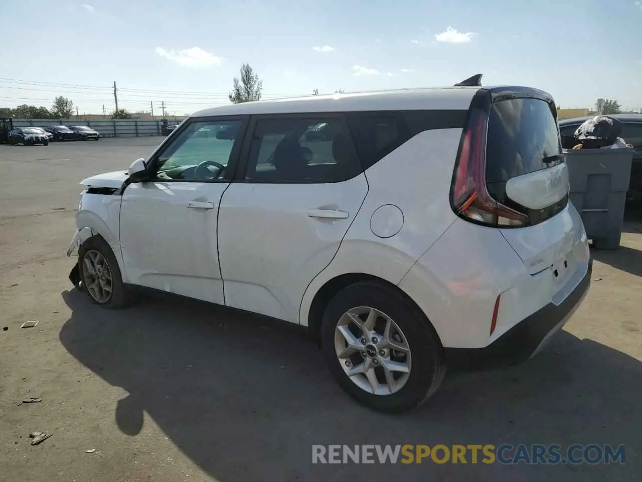 2 fotografías del automóvil dañado KNDJ23AU2R7231343 KIA SOUL 2024