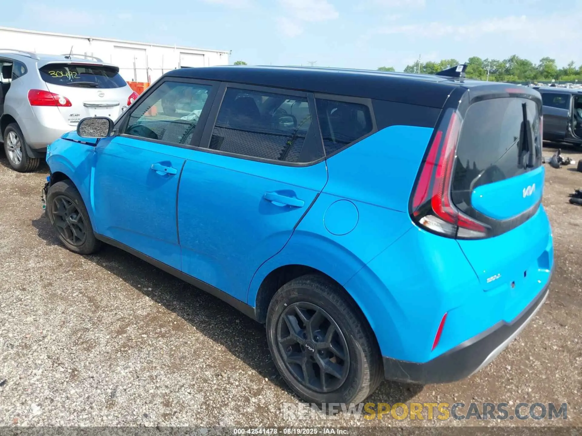3 fotografías del automóvil dañado KNDJ23AU3R7229648 KIA SOUL 2024