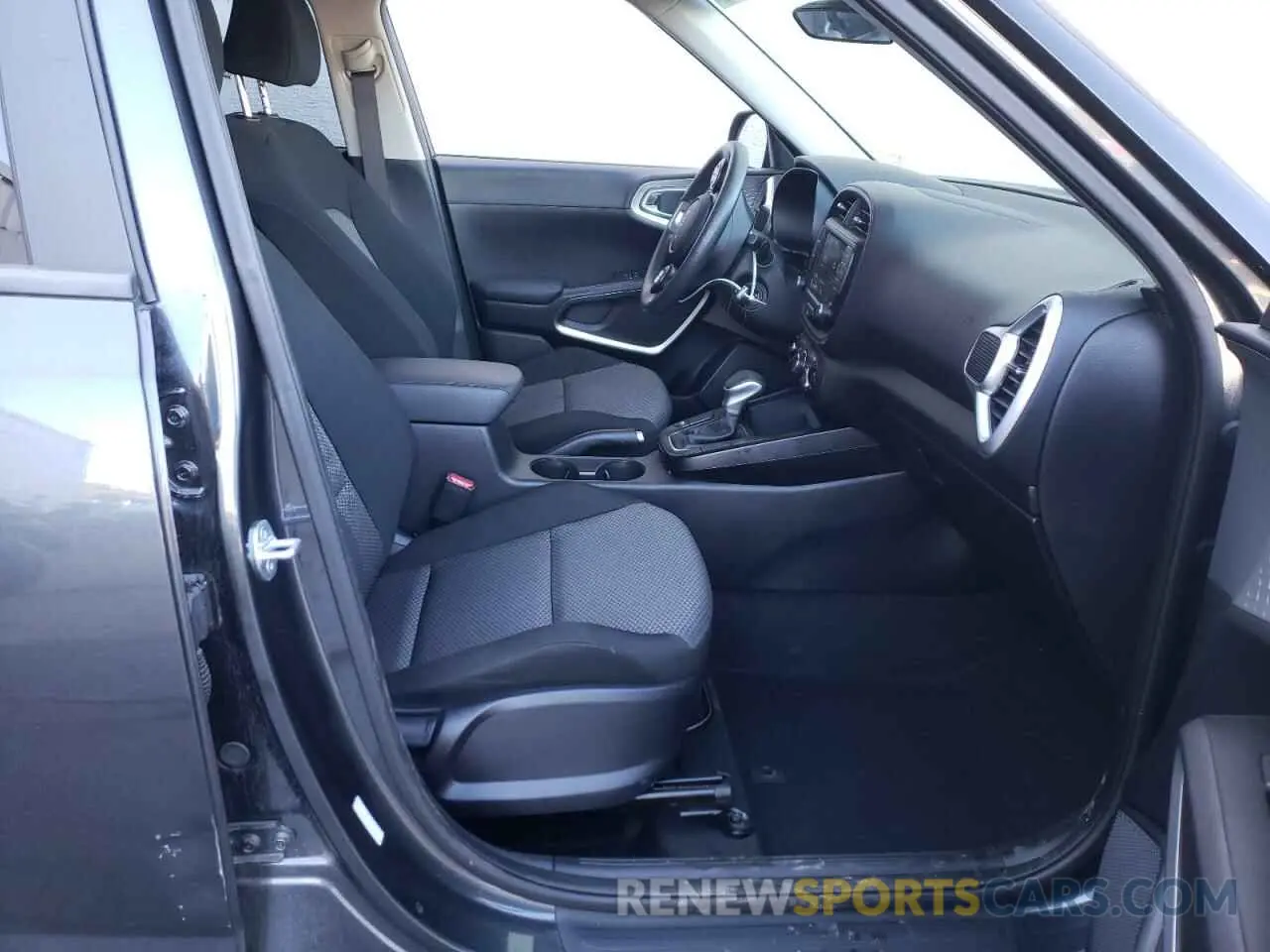 7 fotografías del automóvil dañado KNDJ23AU3R7896929 KIA SOUL 2024