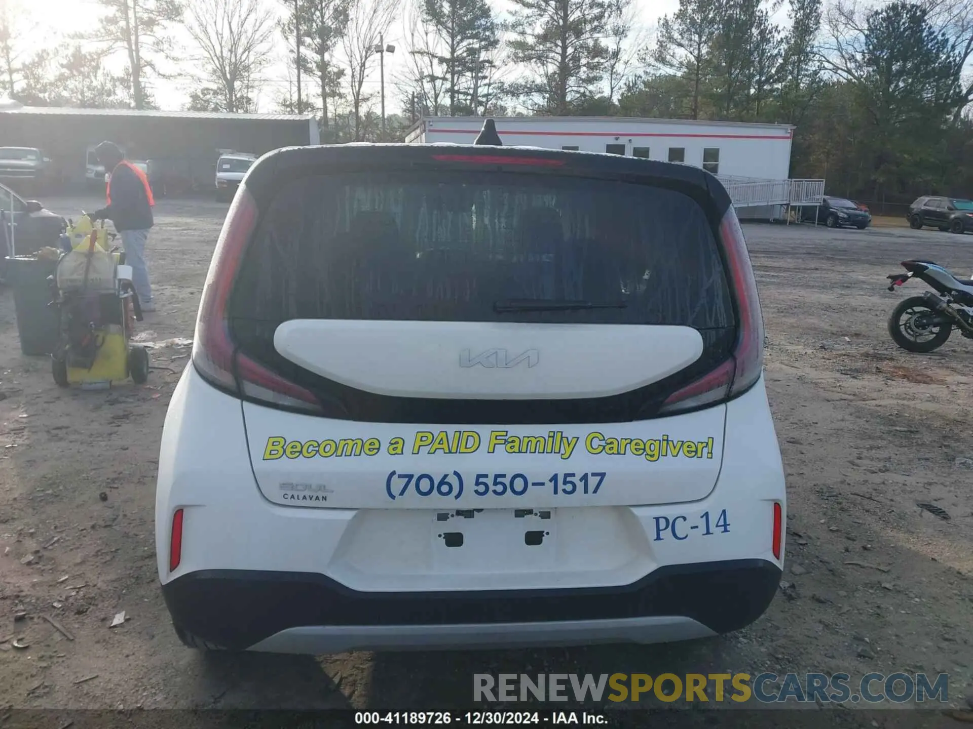 17 fotografías del automóvil dañado KNDJ23AU3R7901045 KIA SOUL 2024