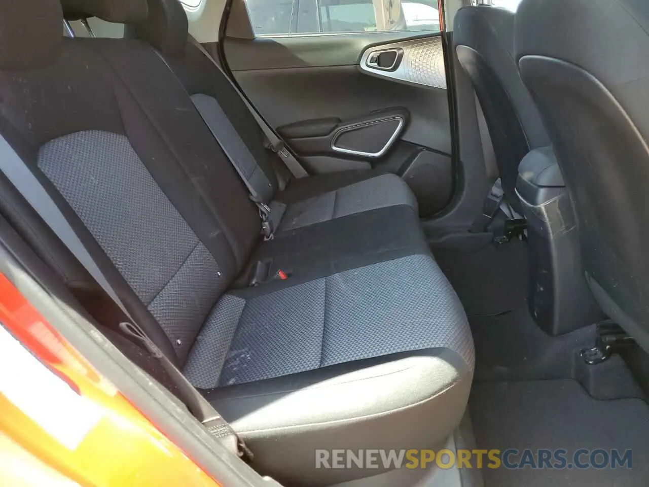 10 fotografías del automóvil dañado KNDJ23AU4R7224619 KIA SOUL 2024