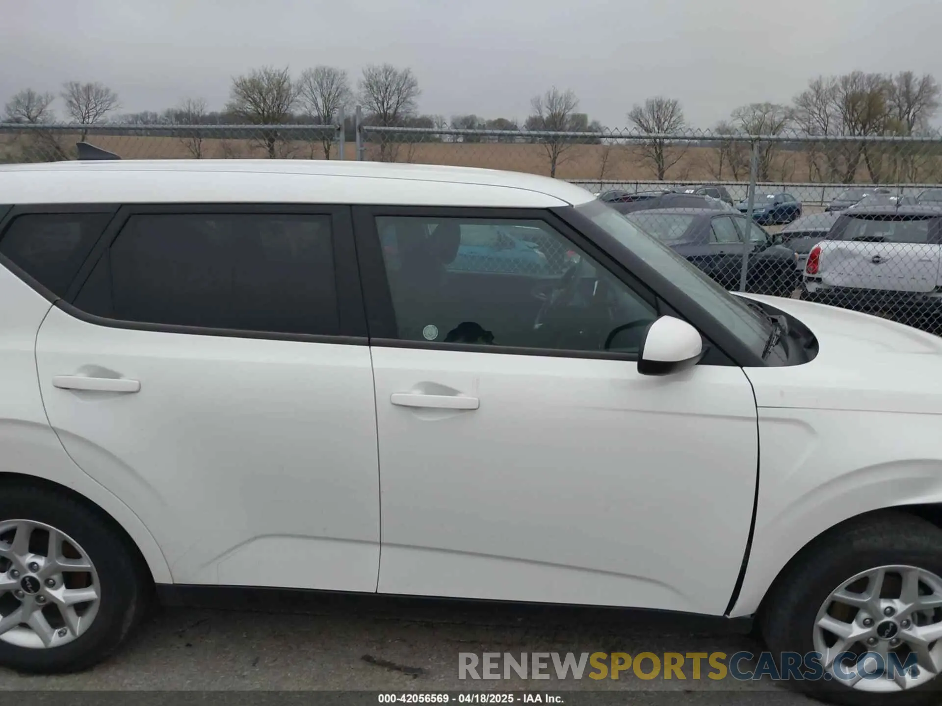 14 fotografías del automóvil dañado KNDJ23AU4R7236558 KIA SOUL 2024