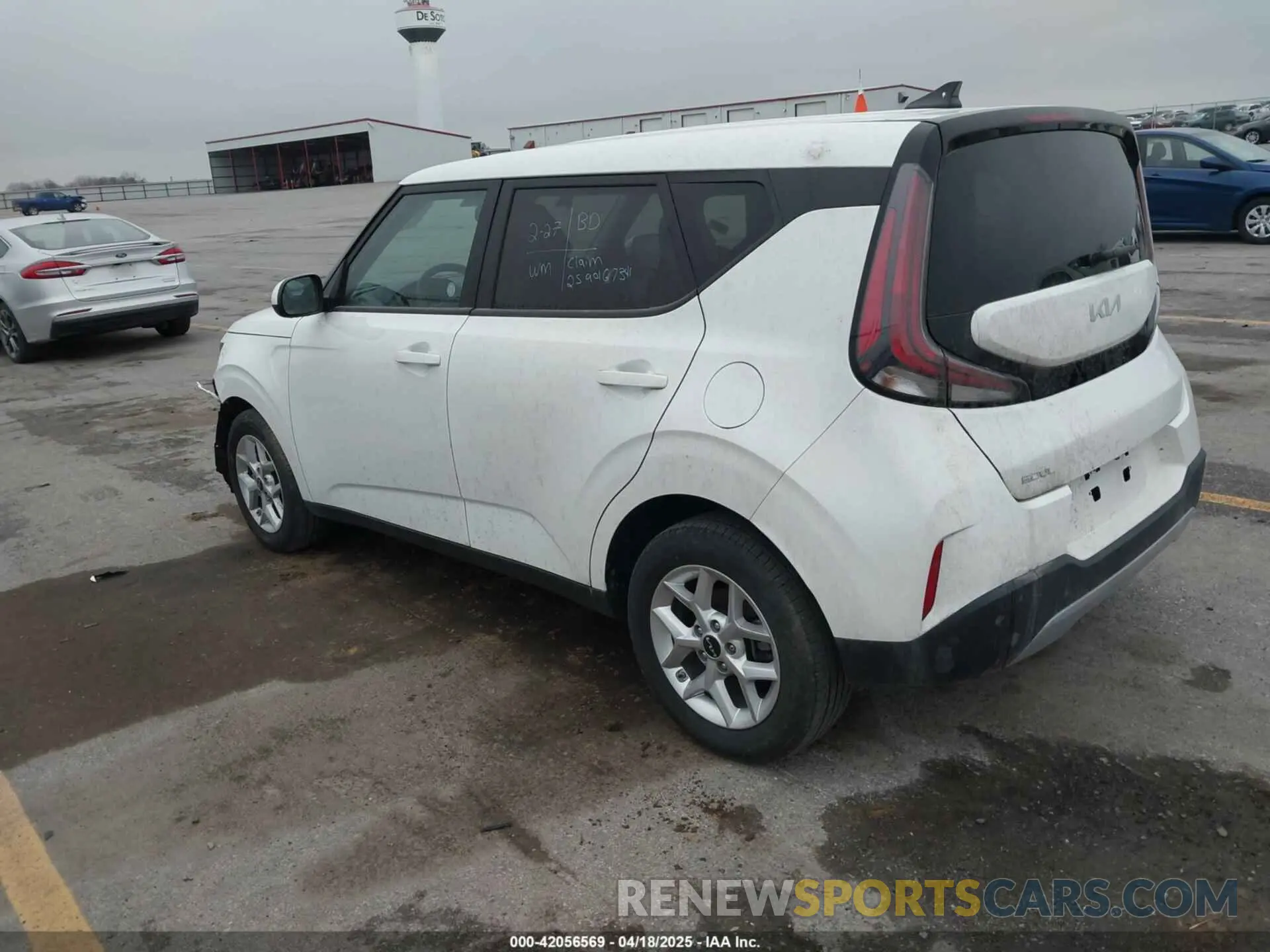 3 fotografías del automóvil dañado KNDJ23AU4R7236558 KIA SOUL 2024