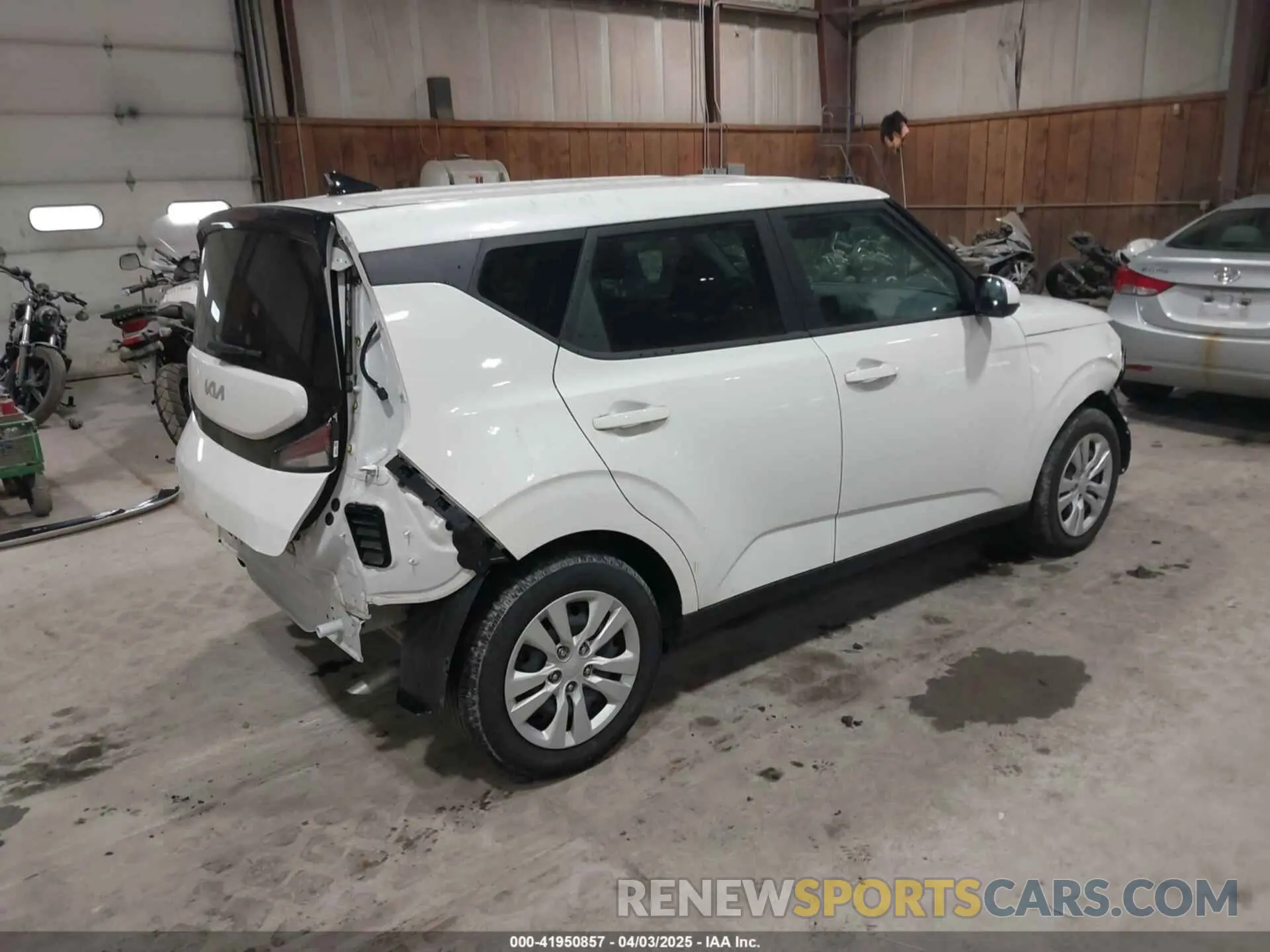4 fotografías del automóvil dañado KNDJ23AU4R7238035 KIA SOUL 2024