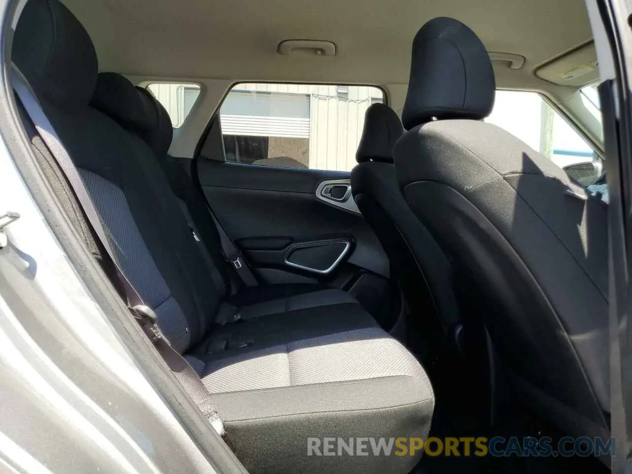 11 fotografías del automóvil dañado KNDJ23AU4R7898303 KIA SOUL 2024