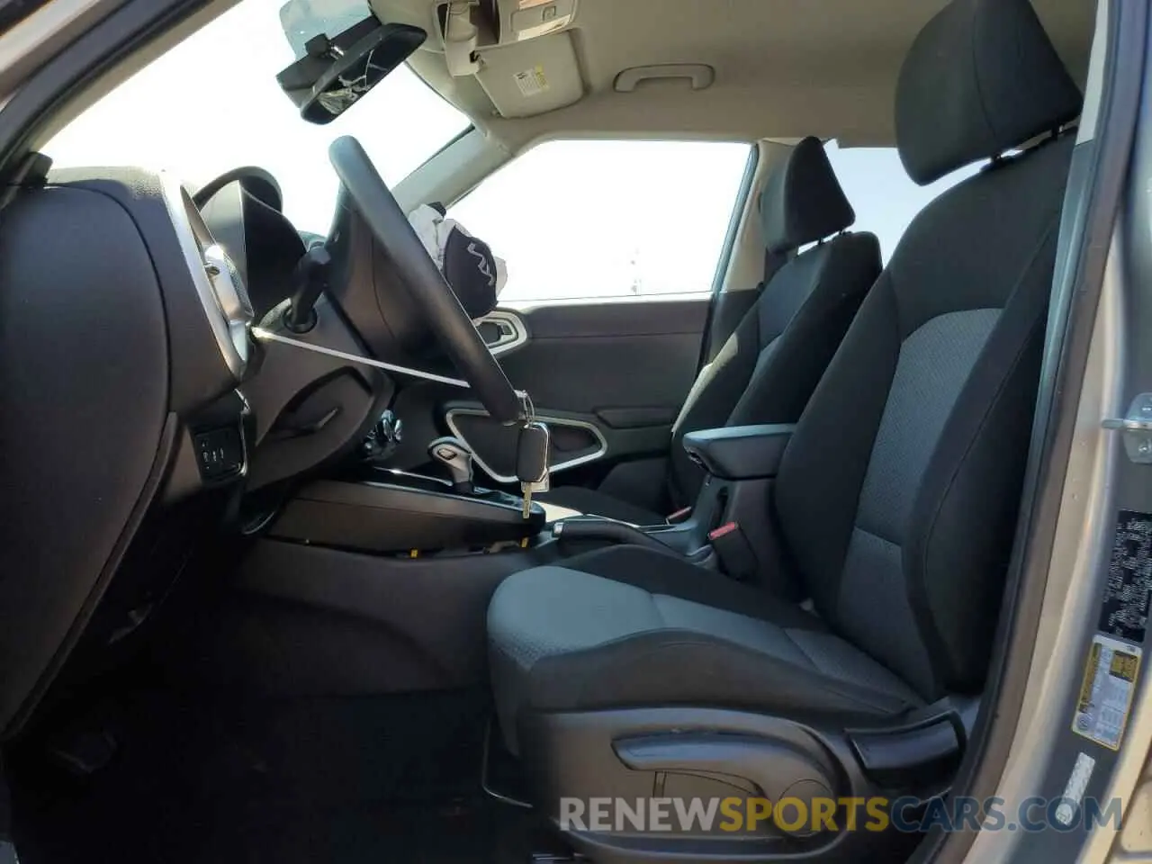 7 fotografías del automóvil dañado KNDJ23AU4R7898303 KIA SOUL 2024