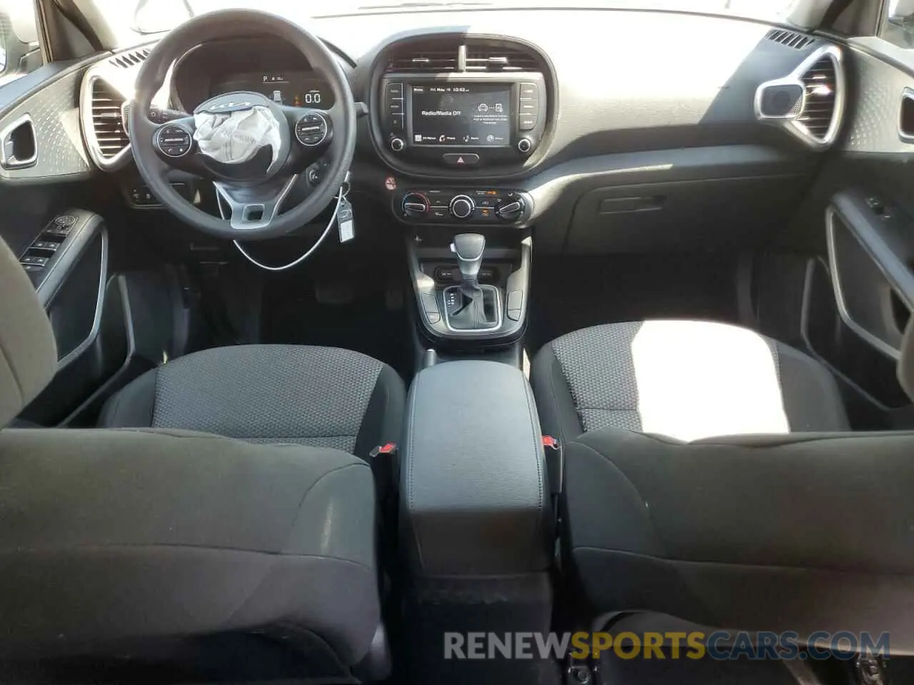 8 fotografías del automóvil dañado KNDJ23AU4R7898303 KIA SOUL 2024