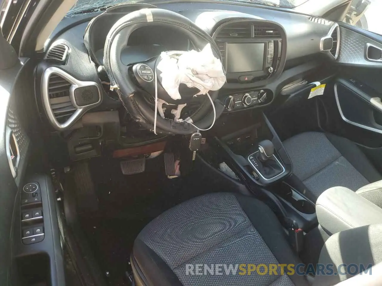 8 fotografías del automóvil dañado KNDJ23AU6R7239462 KIA SOUL 2024