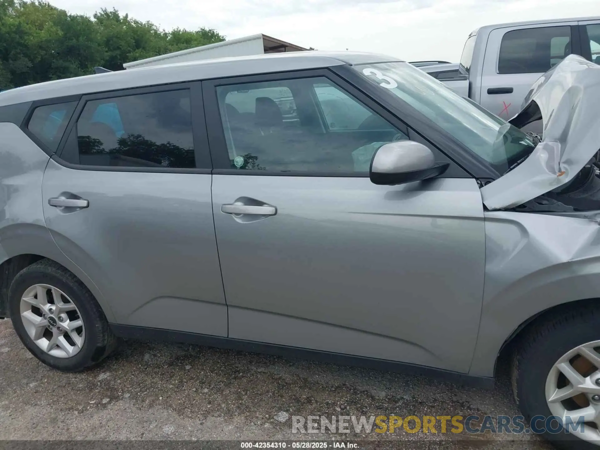 13 fotografías del automóvil dañado KNDJ23AU6R7911097 KIA SOUL 2024