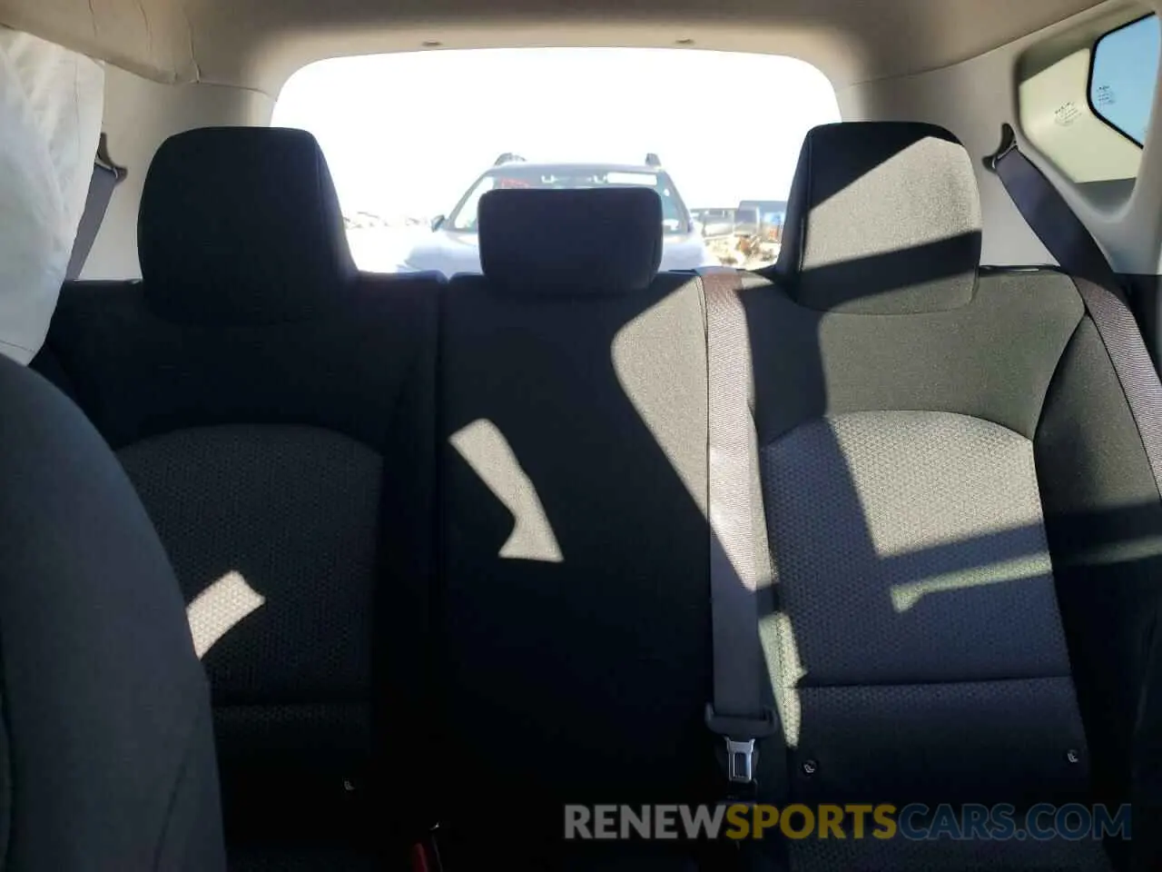 10 fotografías del automóvil dañado KNDJ23AU7R7907608 KIA SOUL 2024