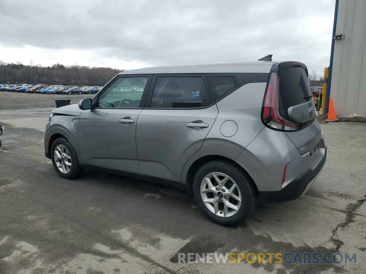 2 fotografías del automóvil dañado KNDJ23AU8R7902028 KIA SOUL 2024