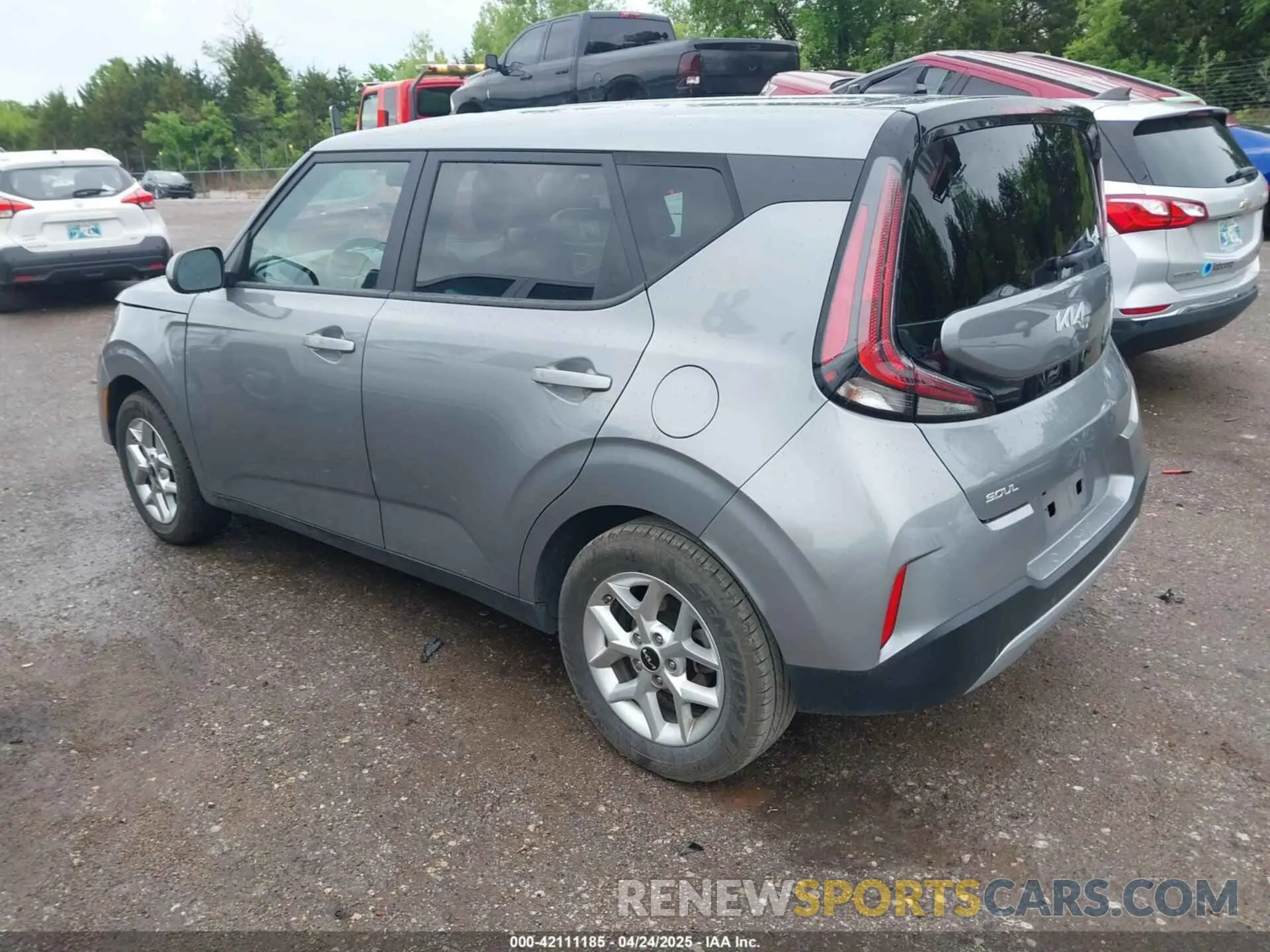 3 fotografías del automóvil dañado KNDJ23AU8R7905091 KIA SOUL 2024