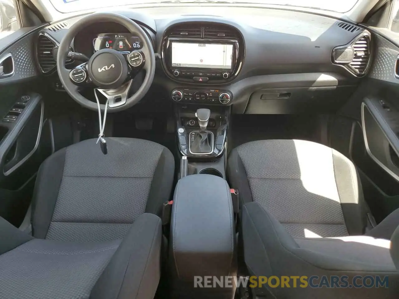 8 fotografías del automóvil dañado KNDJ23AU9R7921574 KIA SOUL 2024