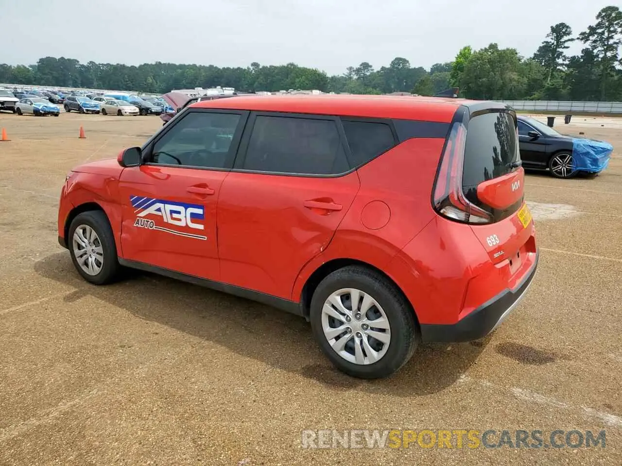 2 fotografías del automóvil dañado KNDJ23AUXR7225287 KIA SOUL 2024