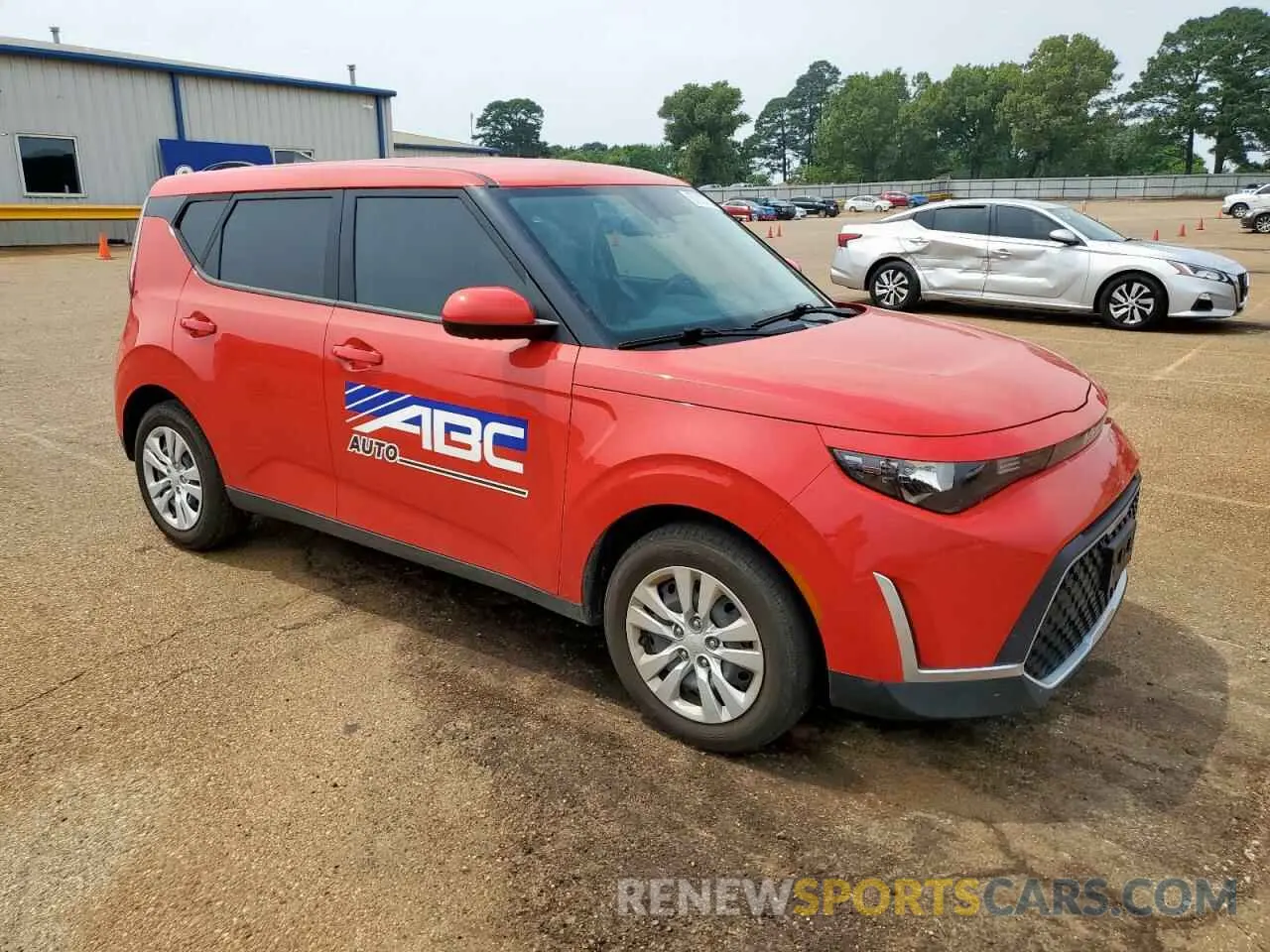 4 fotografías del automóvil dañado KNDJ23AUXR7225287 KIA SOUL 2024