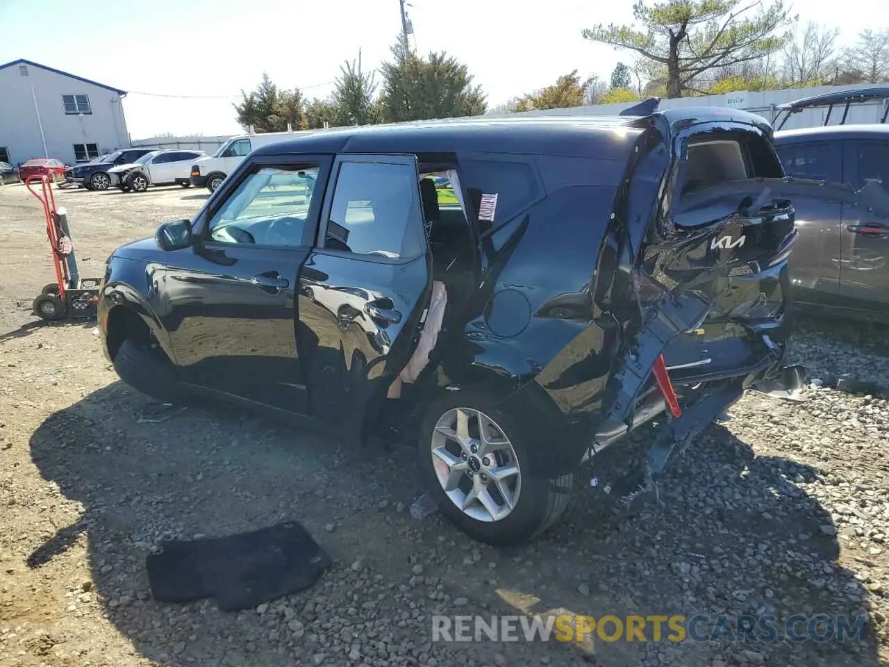 2 fotografías del automóvil dañado KNDJ23AUXR7239495 KIA SOUL 2024