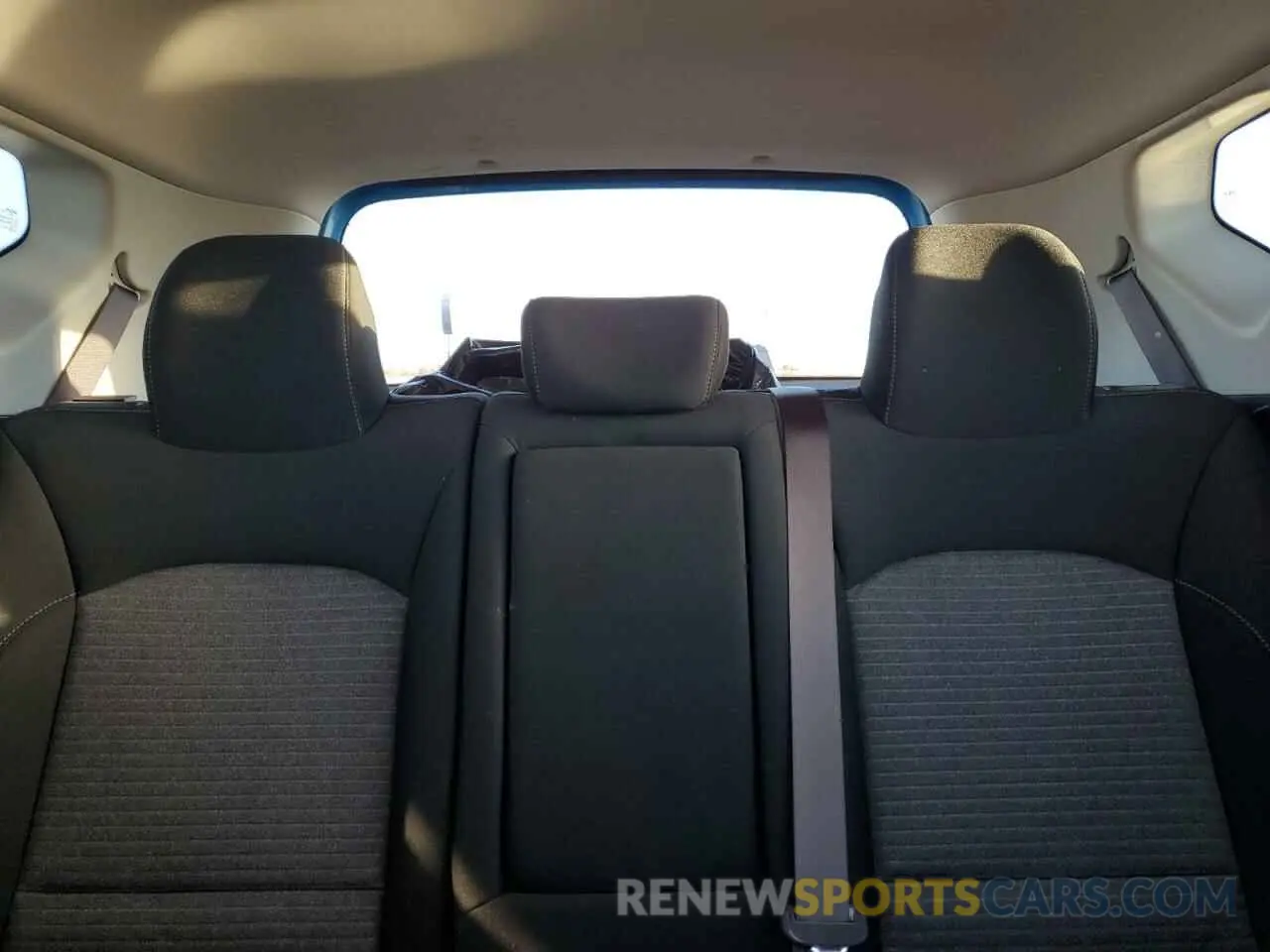 10 fotografías del automóvil dañado KNDJ33AU4R7221331 KIA SOUL 2024