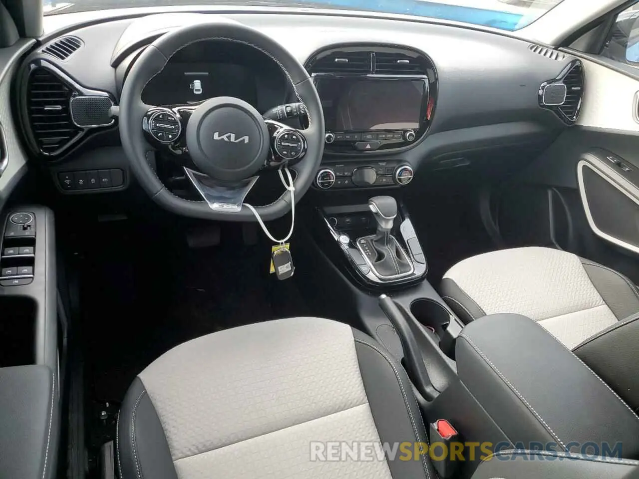 8 fotografías del automóvil dañado KNDJ53AU0R7222437 KIA SOUL 2024