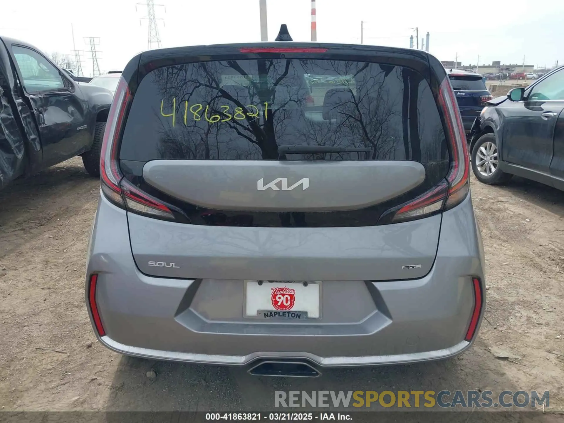 17 fotografías del automóvil dañado KNDJ53AU1R7900869 KIA SOUL 2024