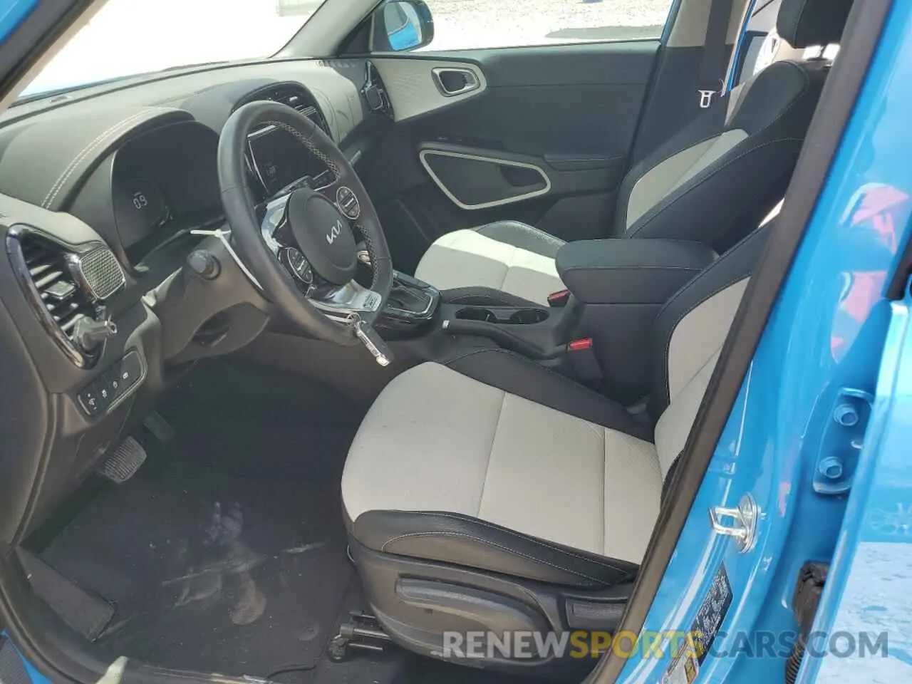 7 fotografías del automóvil dañado KNDJ53AU2R7218650 KIA SOUL 2024