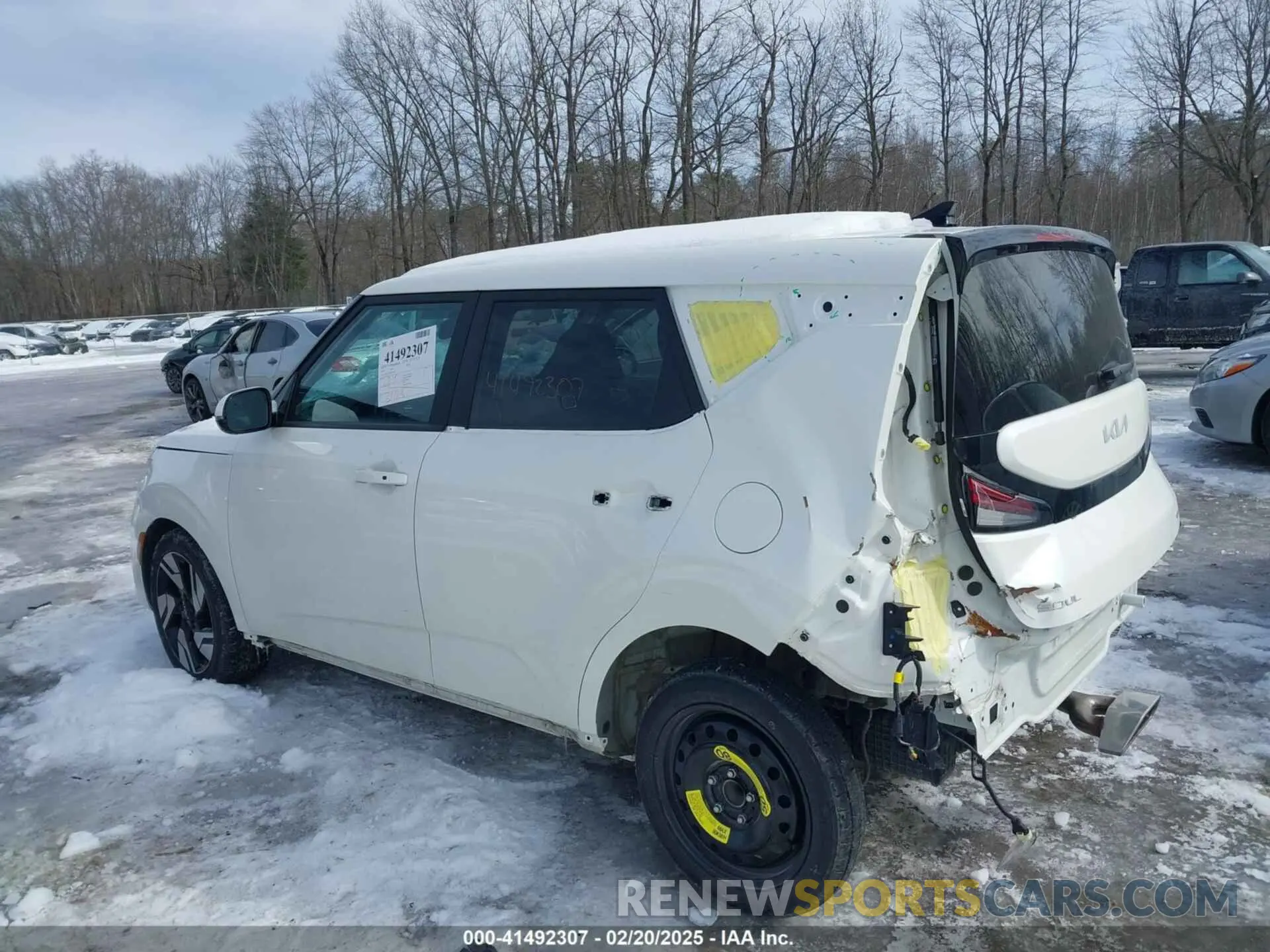 14 fotografías del automóvil dañado KNDJ53AU6R7898245 KIA SOUL 2024