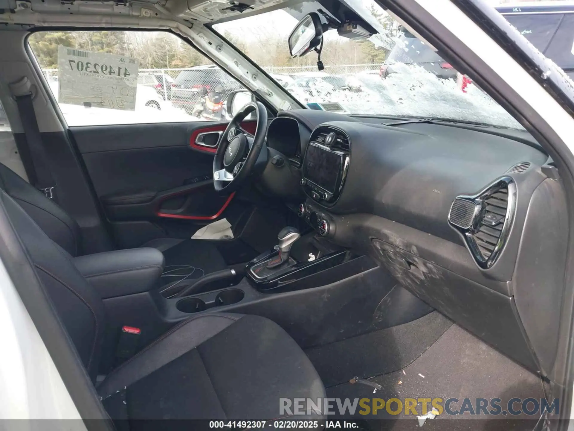 5 fotografías del automóvil dañado KNDJ53AU6R7898245 KIA SOUL 2024