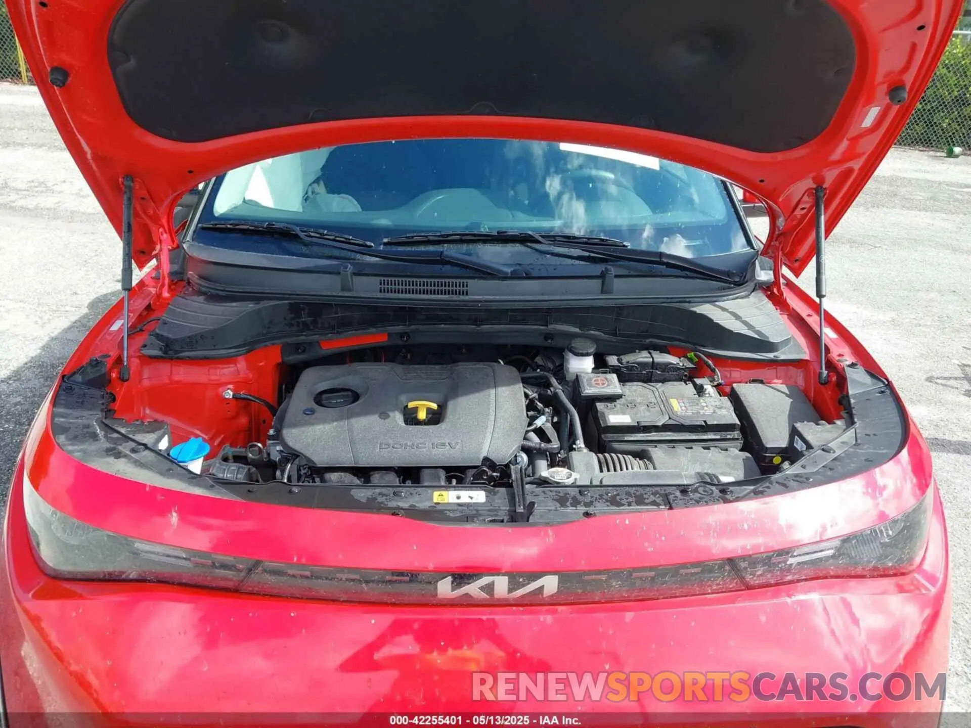 10 fotografías del automóvil dañado KNDJ23AU0S7245537 KIA SOUL 2025