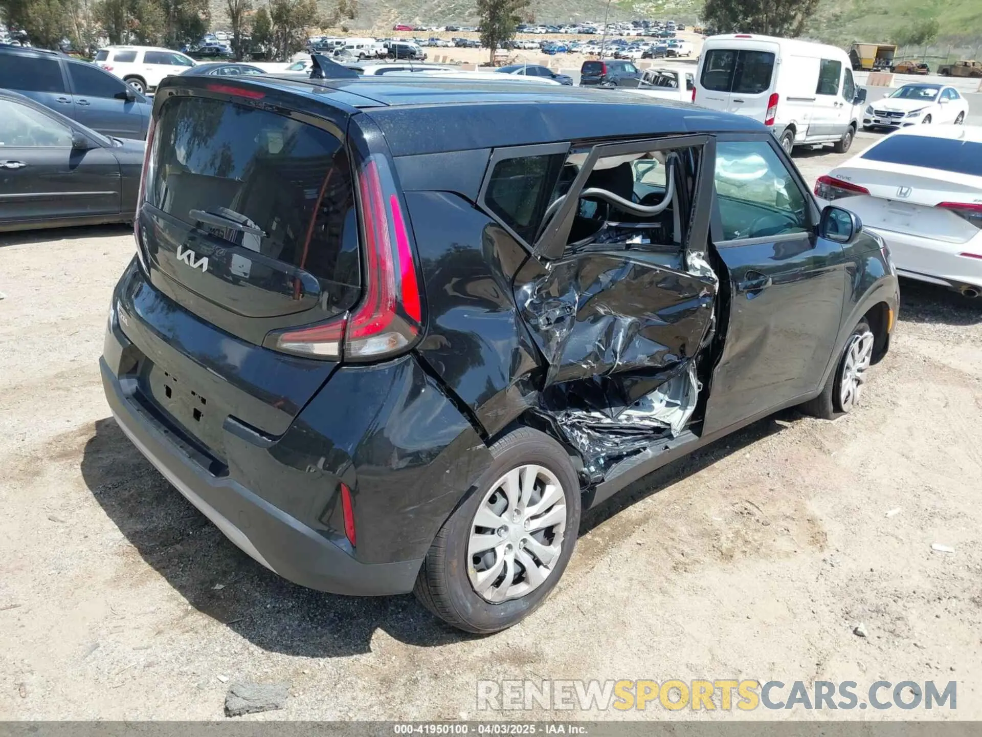 4 fotografías del automóvil dañado KNDJ23AU0S7927656 KIA SOUL 2025