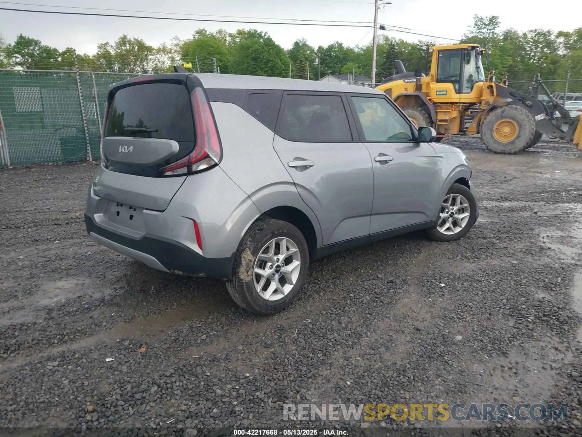 4 fotografías del automóvil dañado KNDJ23AU1S7929304 KIA SOUL 2025