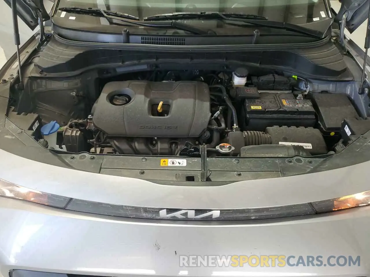 12 fotografías del automóvil dañado KNDJ23AU1S7930985 KIA SOUL 2025