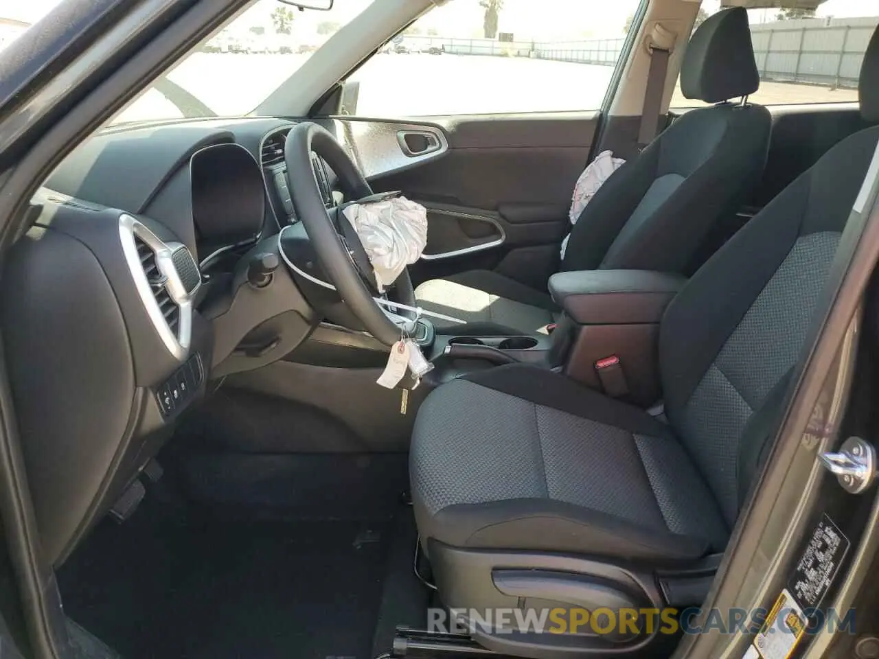 7 fotografías del automóvil dañado KNDJ23AU2S7246348 KIA SOUL 2025