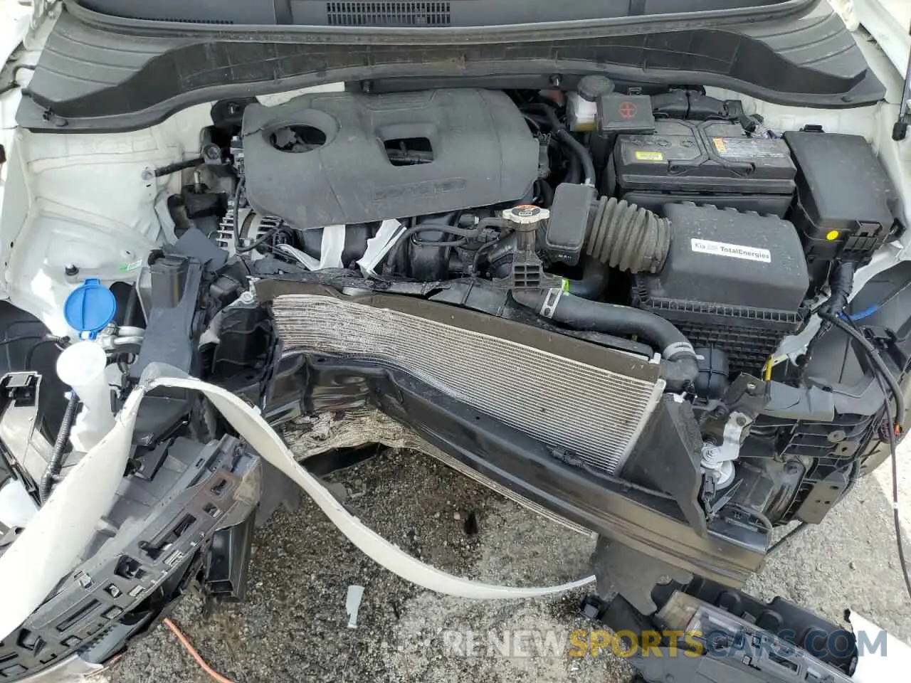 11 fotografías del automóvil dañado KNDJ23AU2S7923155 KIA SOUL 2025