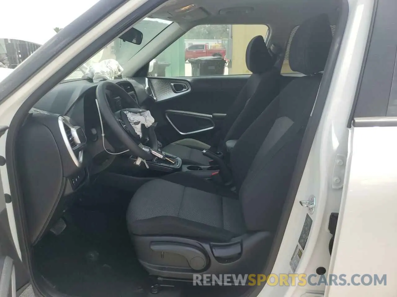 7 fotografías del automóvil dañado KNDJ23AU2S7923155 KIA SOUL 2025