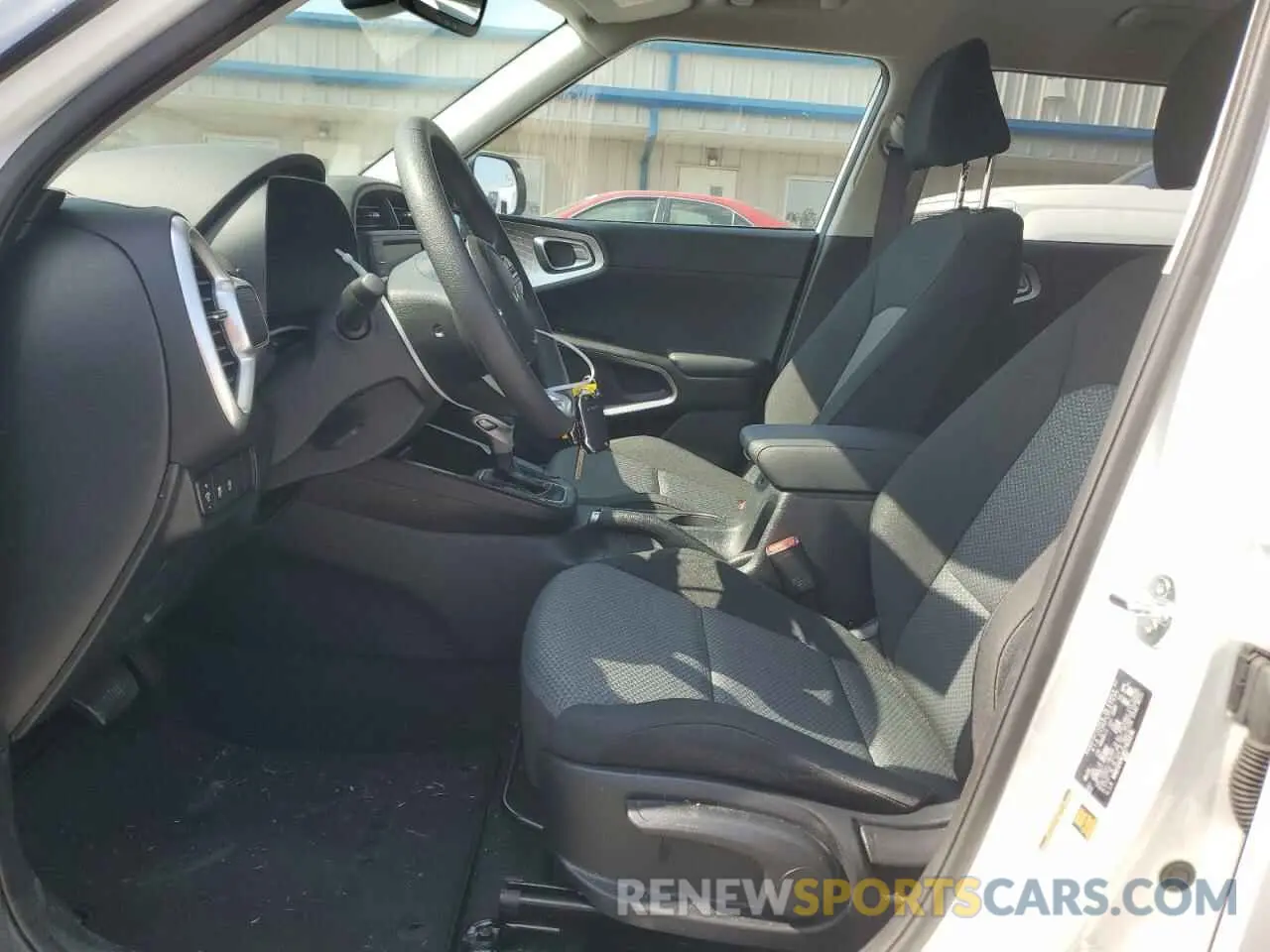 7 fotografías del automóvil dañado KNDJ23AU4S7925196 KIA SOUL 2025