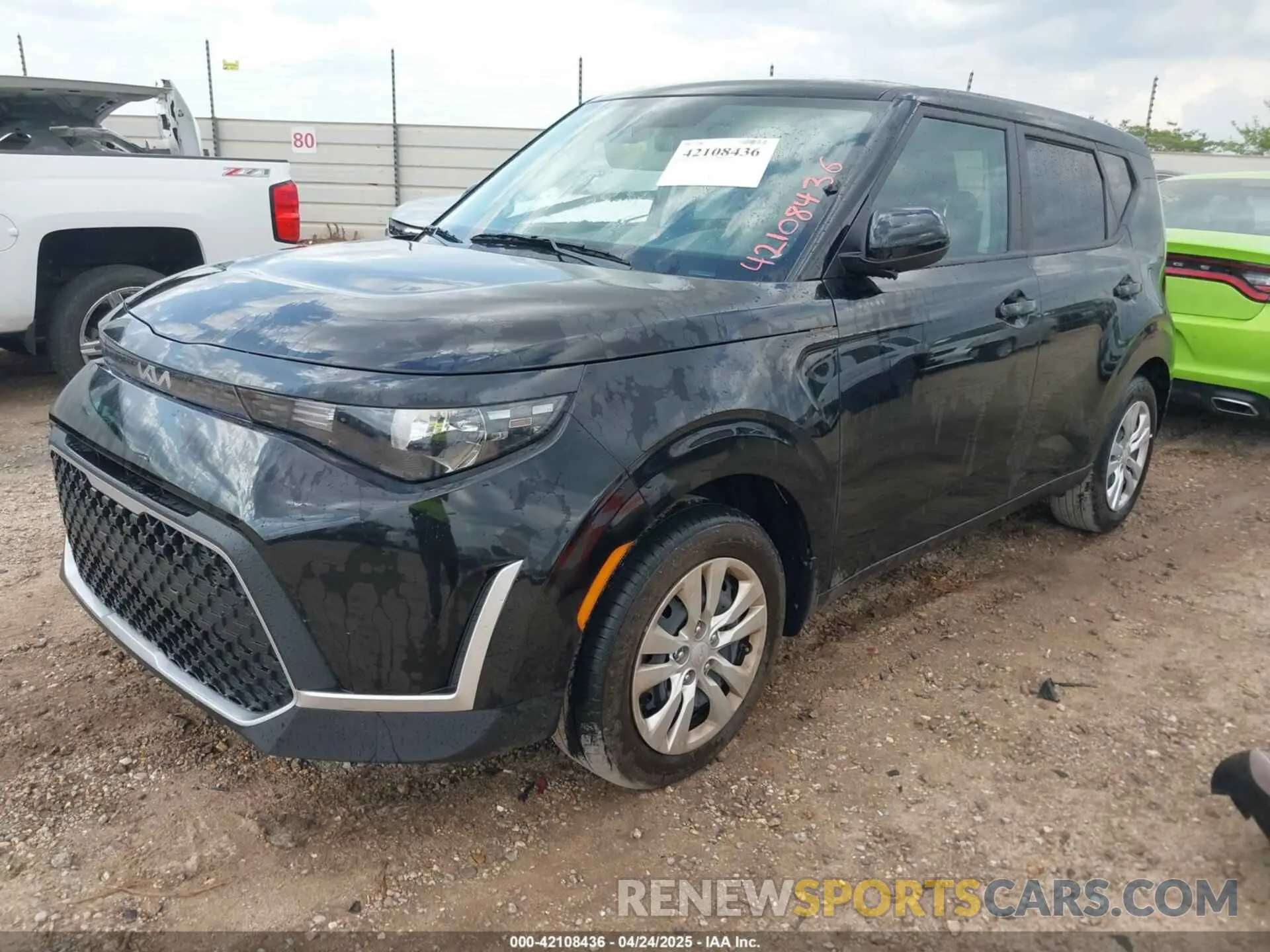 2 fotografías del automóvil dañado KNDJ23AU5S7249180 KIA SOUL 2025
