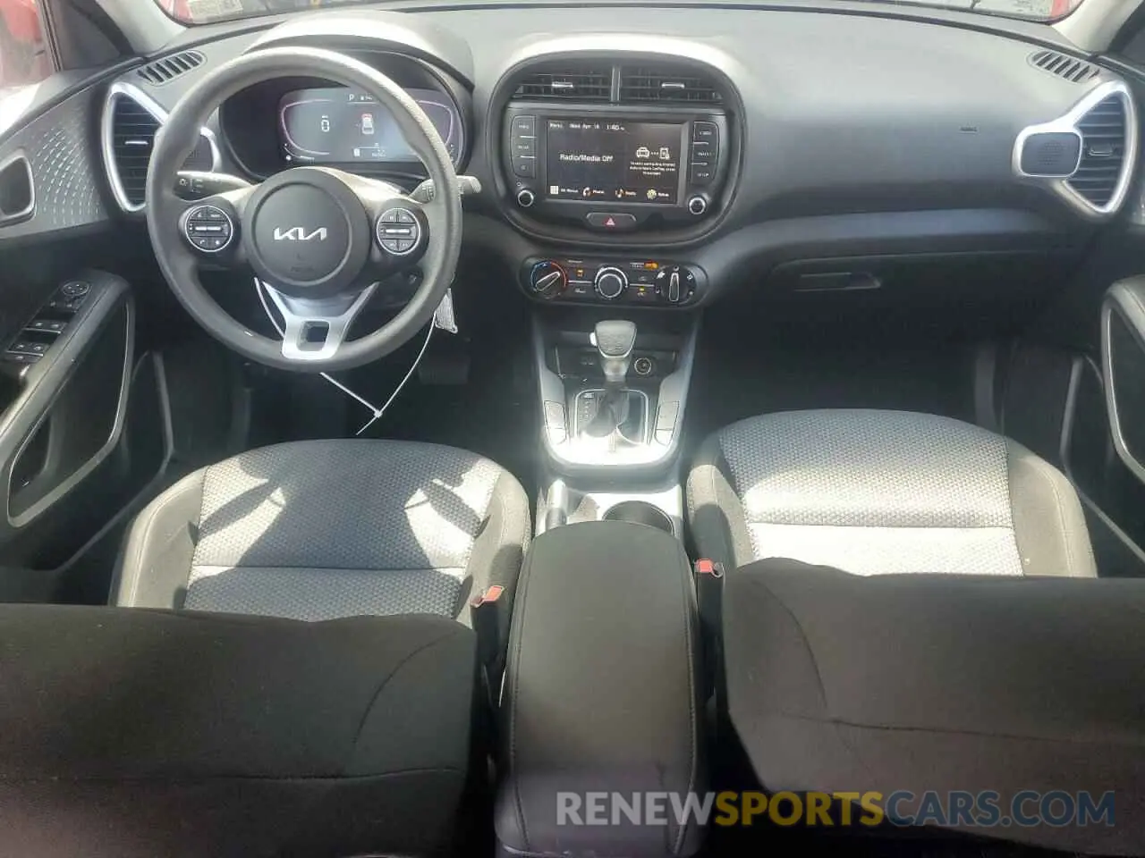 8 fotografías del automóvil dañado KNDJ23AU6S7243002 KIA SOUL 2025