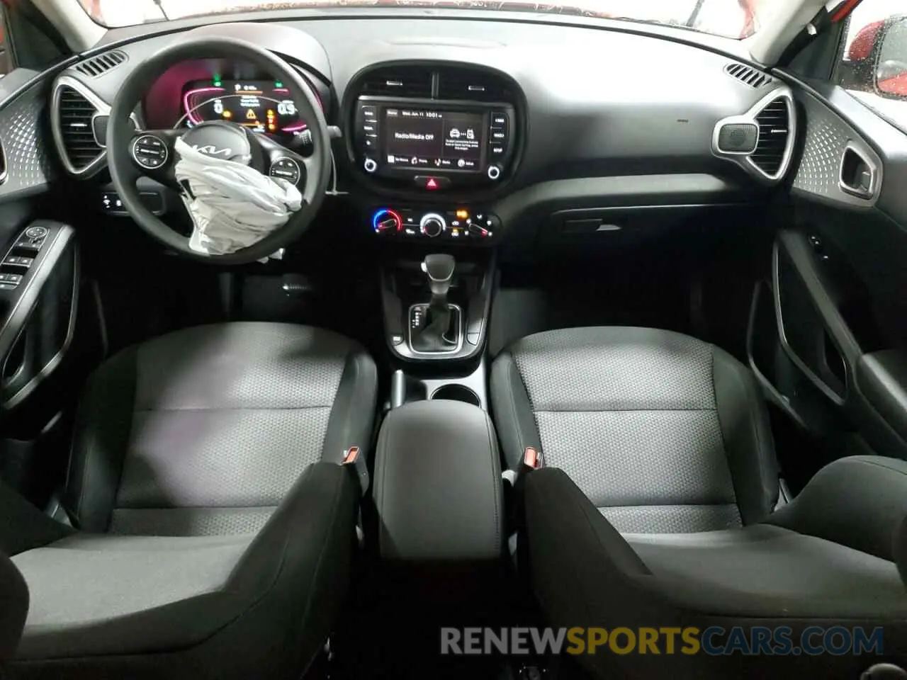 8 fotografías del automóvil dañado KNDJ23AU6S7250547 KIA SOUL 2025