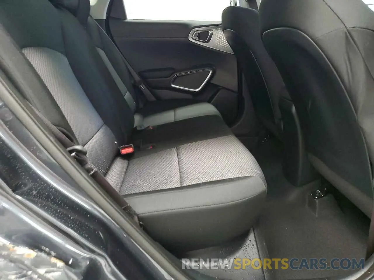 10 fotografías del automóvil dañado KNDJ23AU6S7263704 KIA SOUL 2025