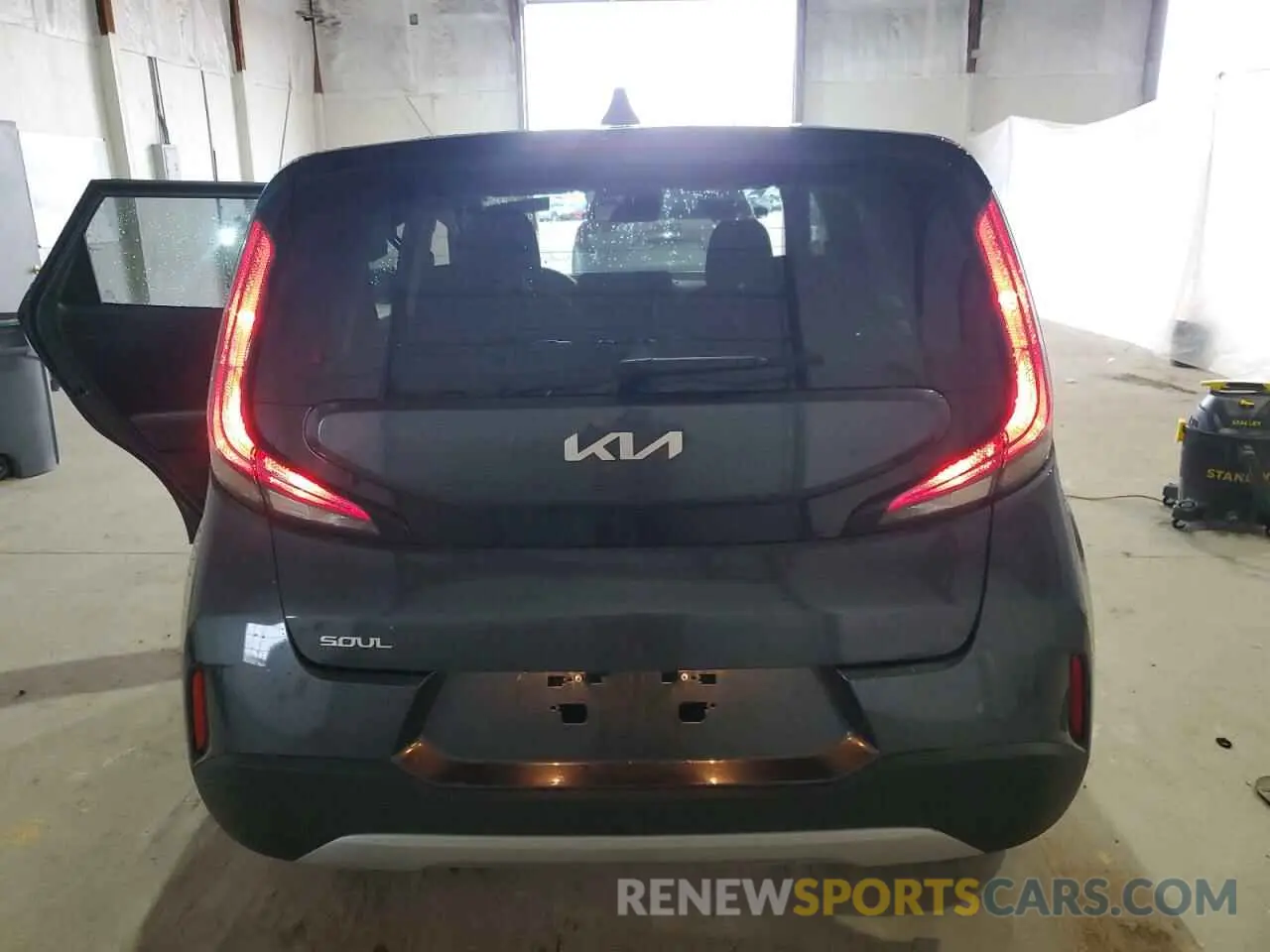 6 fotografías del automóvil dañado KNDJ23AU7S7248502 KIA SOUL 2025