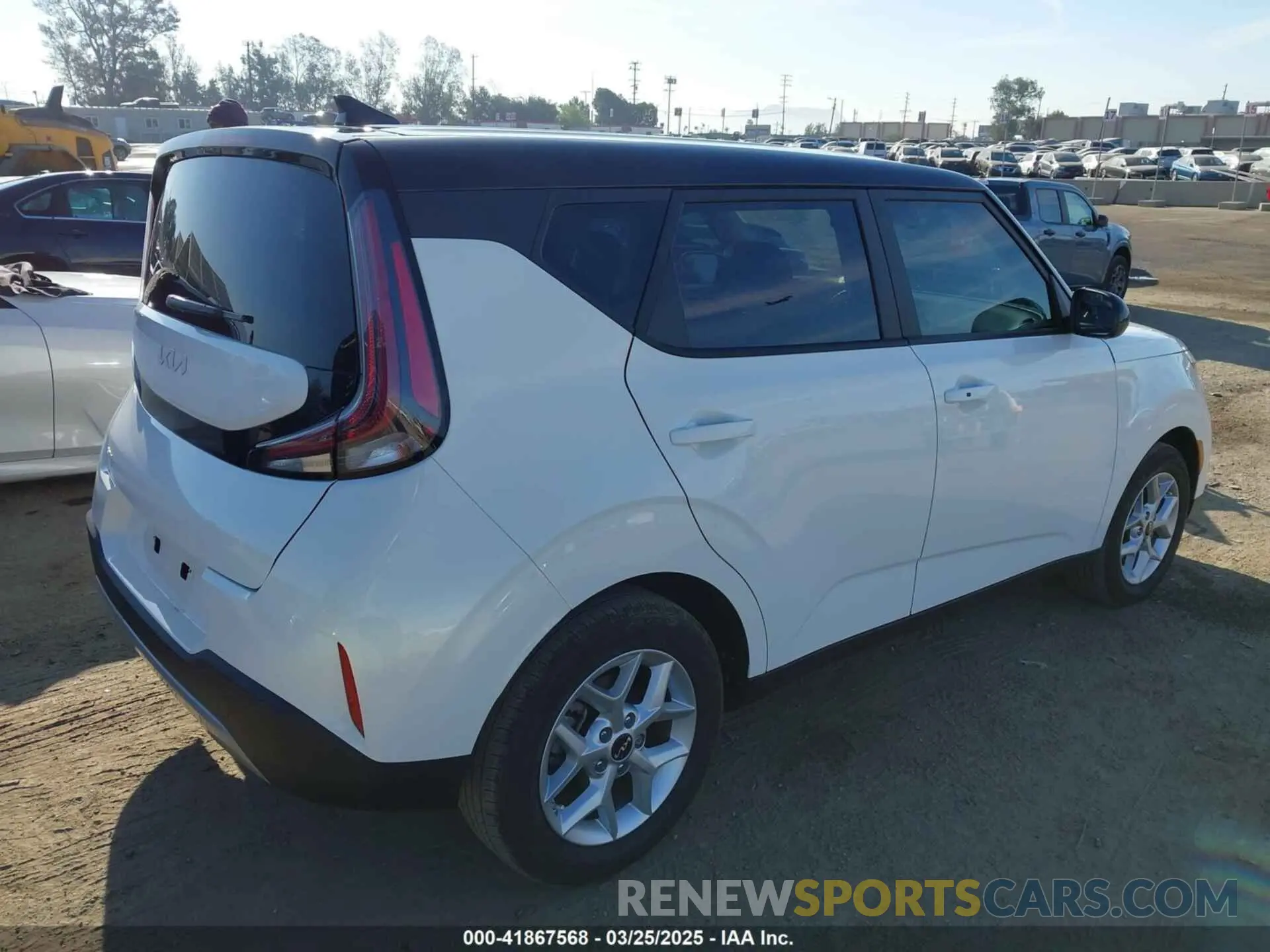 4 fotografías del automóvil dañado KNDJ23AU7S7250749 KIA SOUL 2025