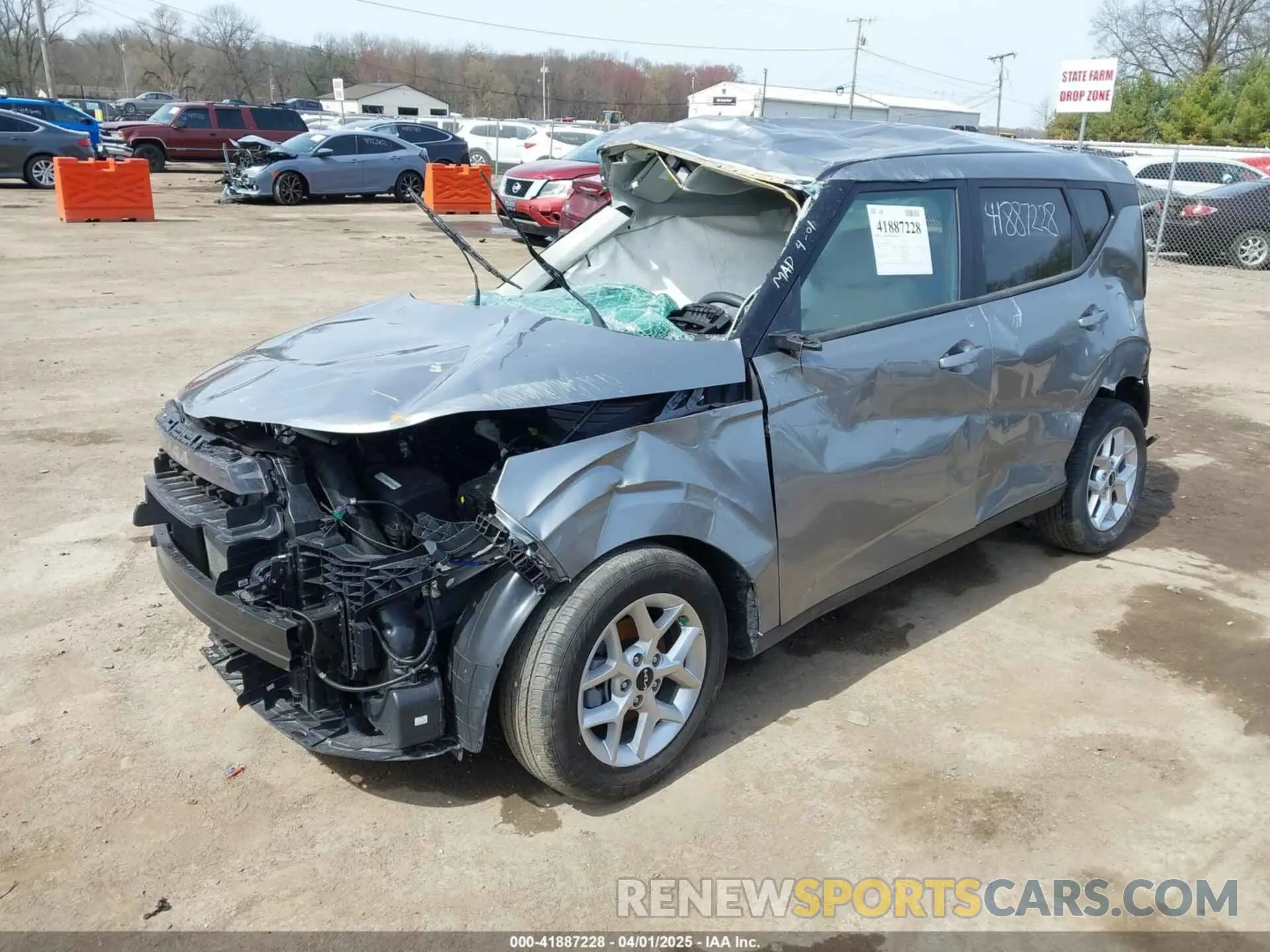 2 fotografías del automóvil dañado KNDJ23AU9S7934346 KIA SOUL 2025
