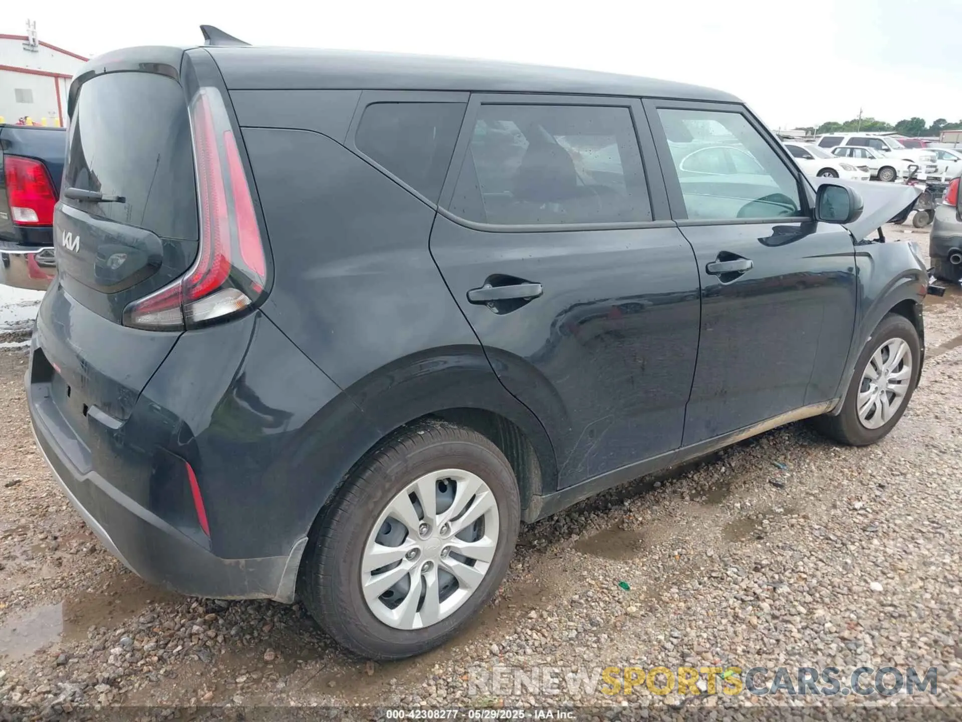 4 fotografías del automóvil dañado KNDJ23AU9S7941376 KIA SOUL 2025