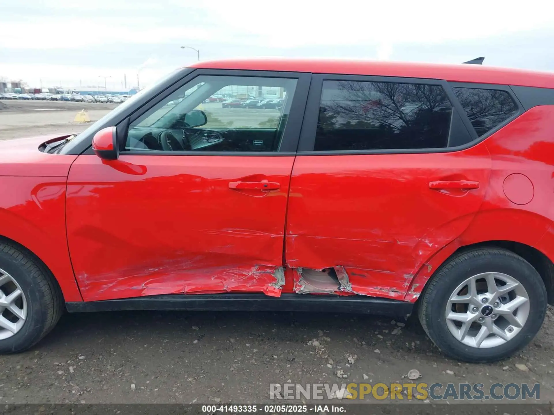 14 fotografías del automóvil dañado KNDJ23AUXS7254598 KIA SOUL 2025