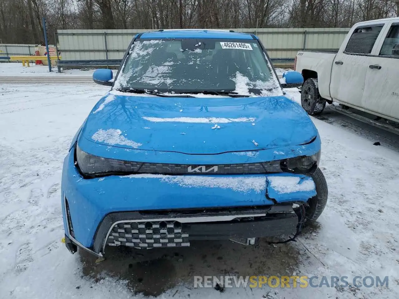 5 fotografías del automóvil dañado KNDJ33AU2S7243981 KIA SOUL 2025