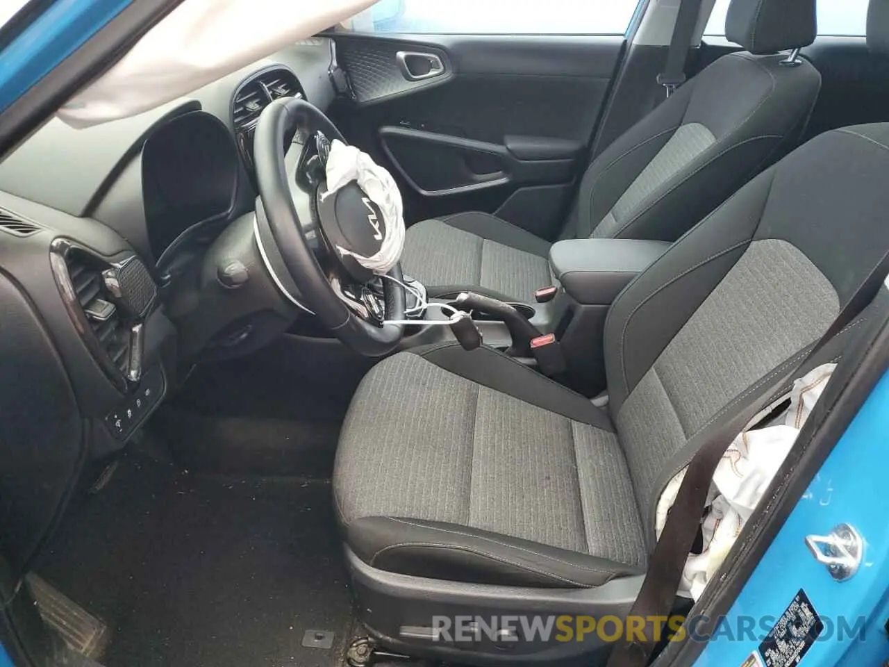 7 fotografías del automóvil dañado KNDJ33AU2S7243981 KIA SOUL 2025